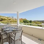 Elegant With Valley Views, Pool & Gym In Oceana Gardens * Estepona